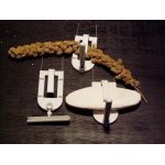 SUPPORT WITH PERCH FOR CUTTLE BONE