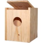 INDOOR WOODEN NEST FOR PARAKETS