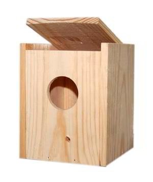 INDOOR WOODEN NEST FOR PARAKETS