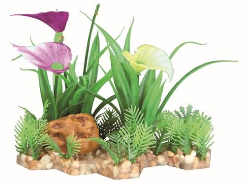 PLASTIC PLANT IN SAND BED 13 X 13 CM